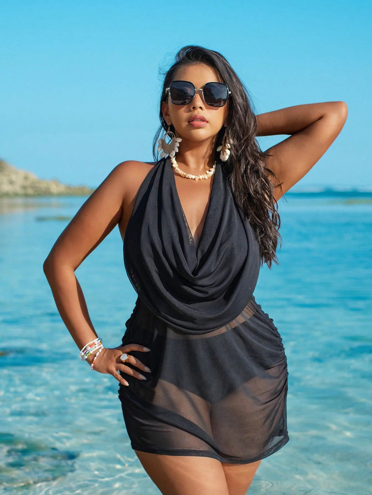 Saída de Praia Plus Size Elegante