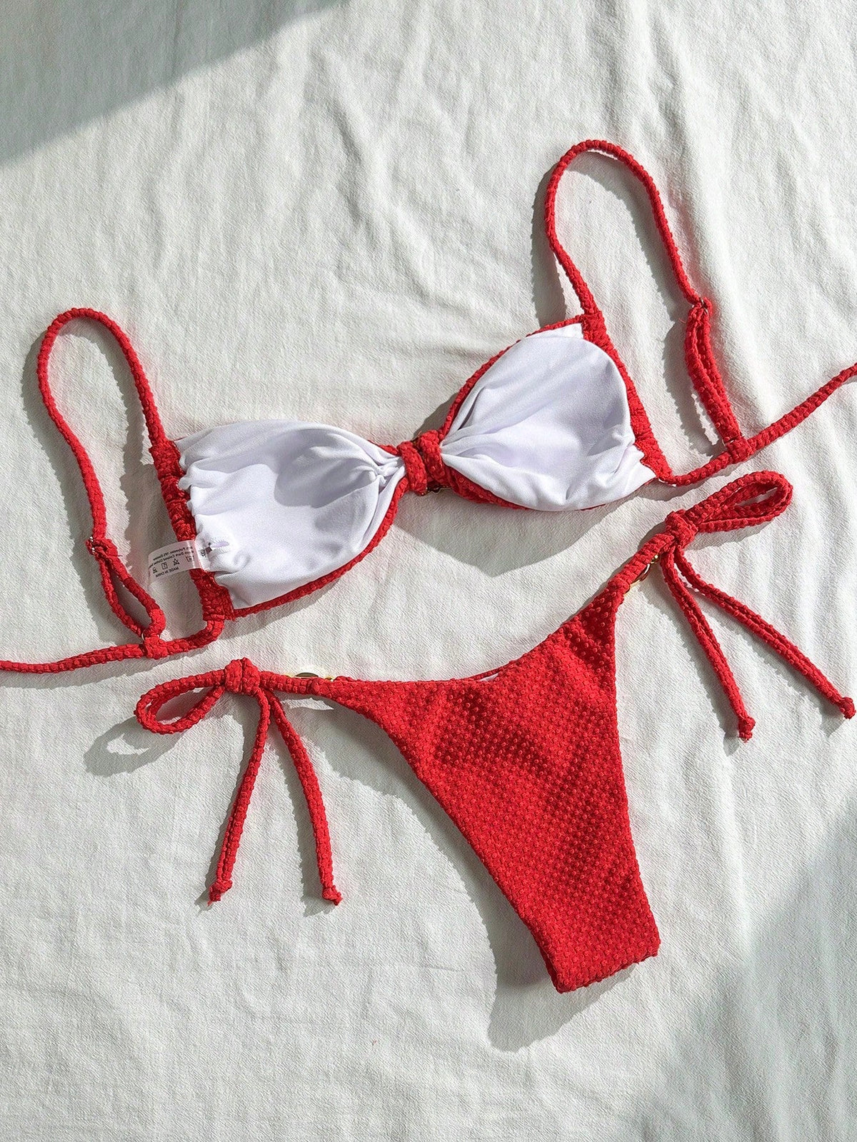Biquíni Sexy e Minimalista